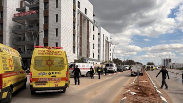 Dos muertos en Tel Aviv tras el impacto de un misil iraní