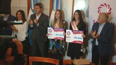 Entregaron los premios a las soberanas de la FNS2018