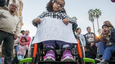 Sanjuaninos siguen reclamando por pensiones de discapacidad dadas de baja por Nación