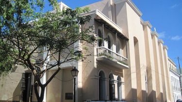 Adoración eucarística en la parroquia San Francisco de Asís