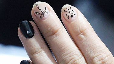 Tatuajes en las uñas, una tendencia que crece en el mundo
