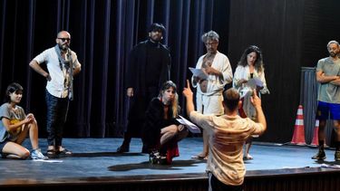 Actores y actrices sanjuaninos, en alerta por el posible cierre del Instituto Nacional del Teatro