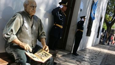 Uñac pide que el 11 de septiembre sea feriado nacional