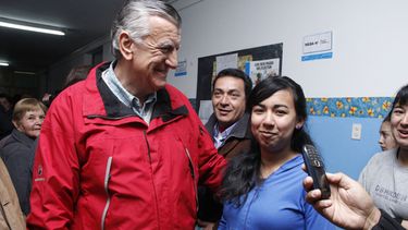 Voto a los 16: Una joven sorprendió a Gioja