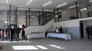 Los presos comerán viandas compradas: mirá cuánto costará