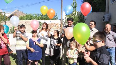 Con una emotiva suelta de globos se conmemoró el Día de las personas con Síndrome de Down