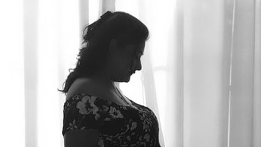 Mamá sanjuanina tiene Covid, neumonía y dio a luz de forma prematura: la bebé está grave