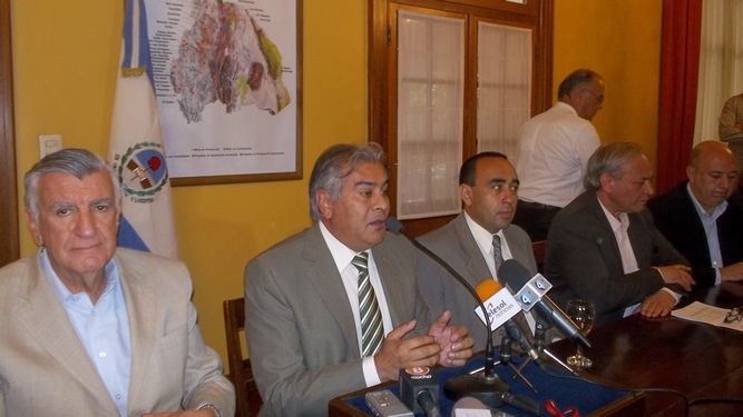 Gioja prometió construir un nuevo edificio para el hospital en Rodeo