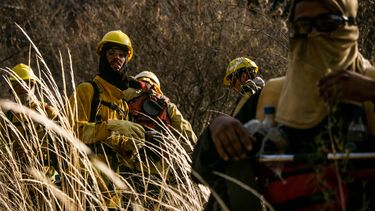 El fuego sigue arrasando en el valle: en una semana dañó 6.500 hectáreas
