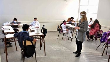 Haciendo foco en la vacunación y sin pase sanitario, así sería el inicio de clases en San Juan