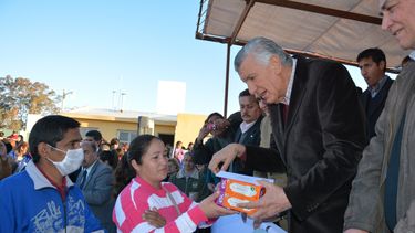 Sarmiento: 1500 vecinos beneficiados con red cloacal y más de 65 con casa nueva