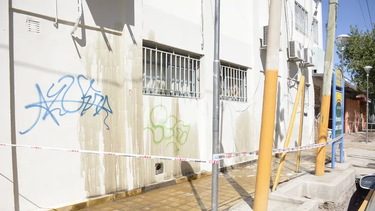 En marzo, el Colegio Parroquial de Santa Lucía se convirtió en el blanco de un ataque vandálico en el que arrojaron aceite quemado en uno de sus accesos&nbsp;