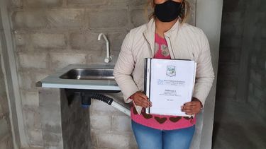 La sanjuanina viral del colero y el terremoto, pide ayuda para que sus hijos no pasen frío