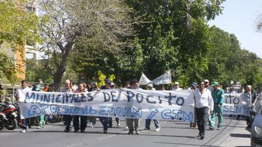 Plus de fin de año: El ministro Alcoba recibió a delegados gremiales