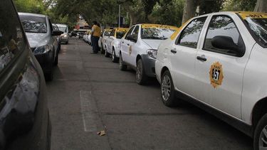 Cómo sigue la entrega de licencias de taxis y remis