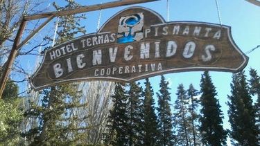 Afirman que una familia tomó el Hotel Pismanta de manera ilegal y está echando socios