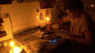 Sin luz en cuatro departamentos por una fase cortada en Villicum