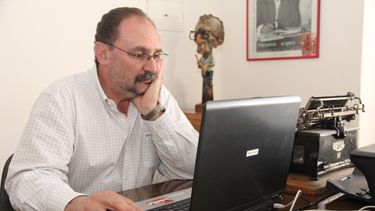 Elio Azerrad: El psicoanálisis, a la empresa y al partido