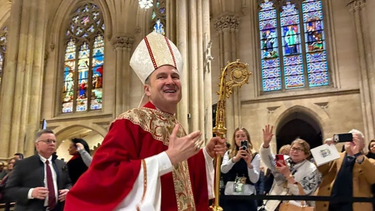 El nuevo arzobispo de Nueva York citó a Bad Bunny en su primera misa