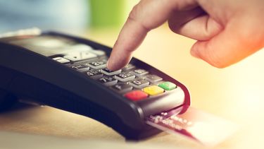 Banco San Juan capacita gratis a comerciantes para pagar de forma práctica, rápida y segura