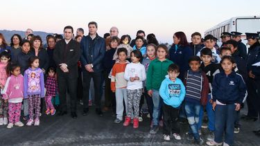 En San Martín, el Gobernador inauguró pavimentos y prometió gas natural