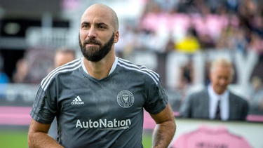 sorpresa total por el look de gonzalo higuain, a casi 4 anos de su retiro de las canchas sorpresa total por el look de gonzalo higuain, a casi 4 anos de su retiro de las canchas