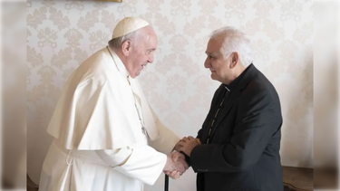 Monseñor Jorge Lozano, en uno de los encuentros que tuvo con el Papa Francisco.