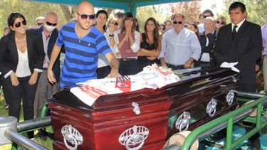 Sepultaron los restos de Daniel Coll