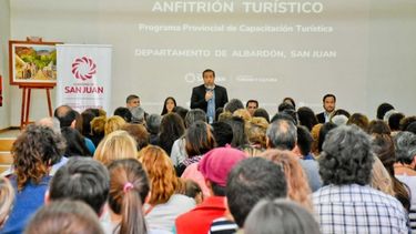 Aprovechá agosto para convertirte en anfitrión turístico en San Juan