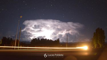 Impactantes imágenes del show de la tormenta eléctrica en Iglesia