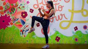 El boom de la defensa personal en San Juan, enseñado por la profe de policías