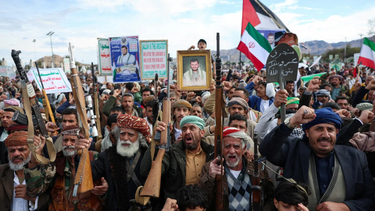 Los hutíes bombardean Israel y la guerra en Medio Oriente entra en una fase crítica