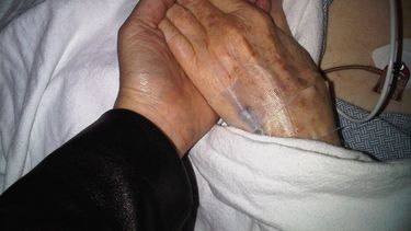 Historias sanjuaninas de hospital: cuando el amor no abandona