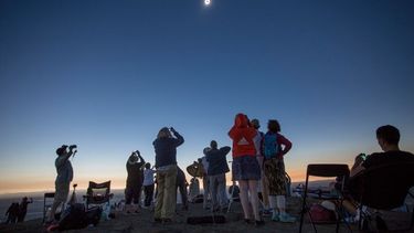 San Juan, a full con su alojamiento por el eclipse: buscan casas de familia