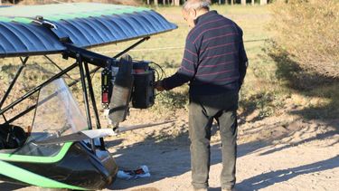 La increíble historia del hombre que aterrizó de emergencia con el ultraliviano