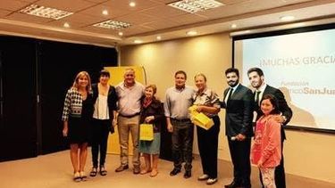 Adultos mayores aprendieron sobre herramientas bancarias digitales