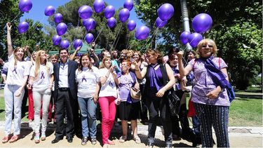 Con la suelta de globos se sumaron a la lucha contra la violencia de género