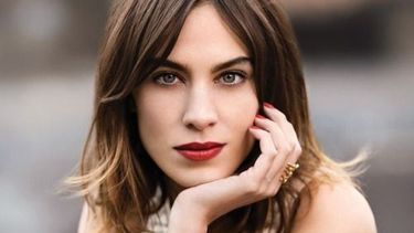 Alexa Chung, cómo piensa y cómo vive it girl más famosa