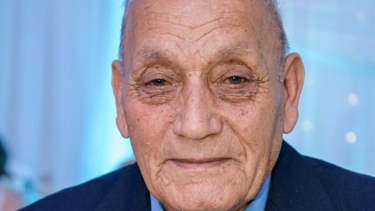 Dolor en 9 de Julio por el fallecimiento de Francisco Ángel Giménez, conocido productor de vino artesanal del departamento. Foto: Noticias Ya Dolor en 9 de Julio por el fallecimiento de Francisco Ángel Giménez, conocido productor de vino artesanal del departamento. Foto: Noticias Ya
