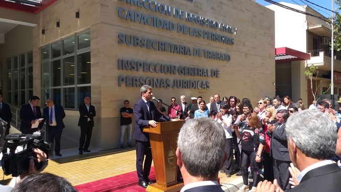 Inauguraron el colosal edificio céntrico para tres oficinas públicas