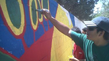 Los pibes de El Barro salen a pintar la Villa Rodríguez Pinto