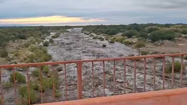 Nuevamante se registró una intensa crecida en Valle Fértil. (Captura: Info Valle Fértil)