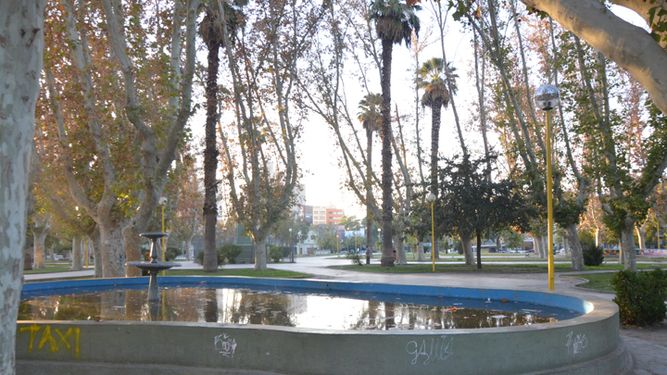 Máxima de 16º y rige el alerta por vientos intensos