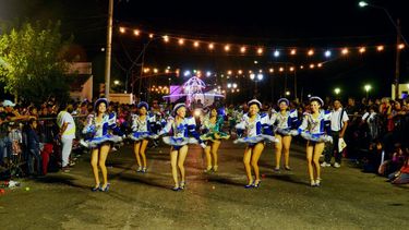 Todo 9 de Julio vivió una noche a puro brillo en su carnaval