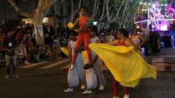 A pesar del calor, miles de sanjuaninos disfrutaron del Carrusel del Sol