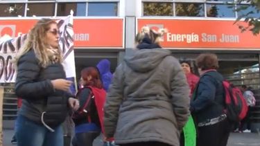 Vecinos de Chimbas reclamaron por las altas subas en el gas