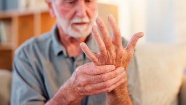 Cómo la inteligencia artificial puede detectar señales tempranas de Parkinson en simples videos caseros