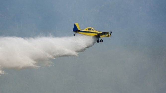 Esperan que un segundo avión hidrante traiga alivio a Valle Fértil