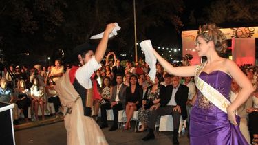 Con un gran espectáculo comenzó la Fiesta Nacional del Sol