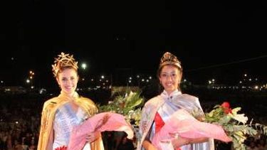 Vanesa Cespedes fue coronada Reina de la Fiesta de la Uva y el Vino